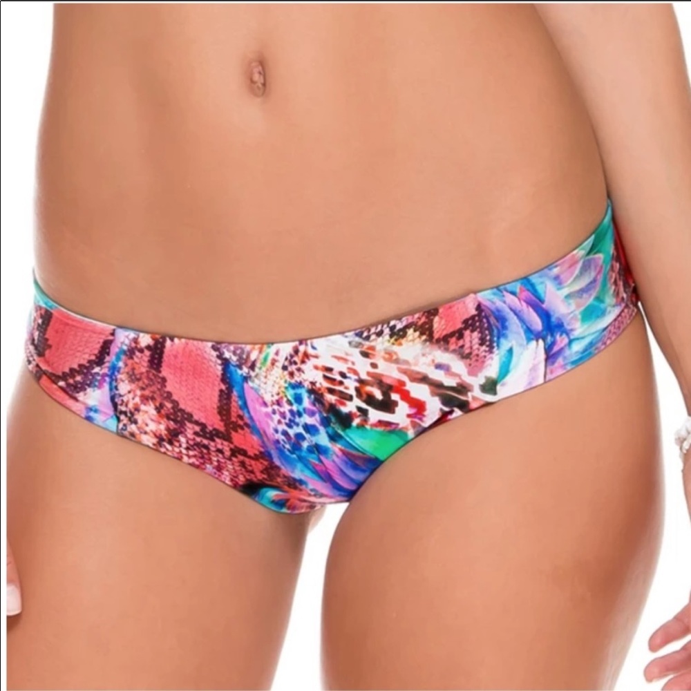 Luli Fama Gorgeous Chaos reversible large bottoms